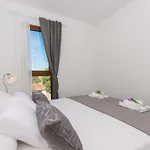 Lejlighed La-comfort One Bedroom With Sea View Terrace 3 *