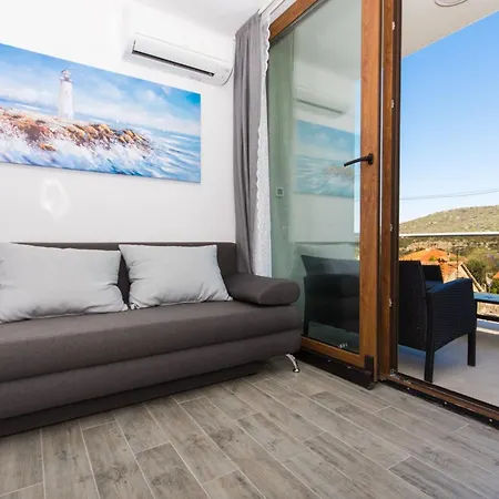 La-comfort One Bedroom With Sea View Terrace 3
