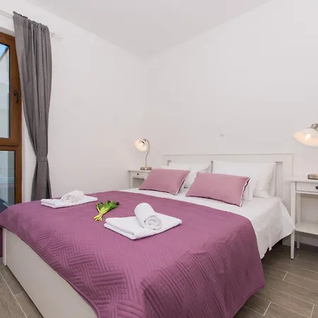 La-comfort One Bedroom With Sea View Terrace 3 Apartment