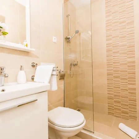 La-comfort One Bedroom With Sea View Terrace 3 Apartamento *